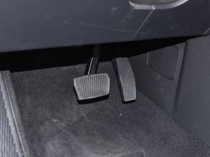 202228T (q)F п؅^(q)