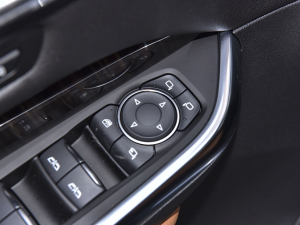 202228T (q)F п؅^(q)