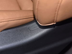 202228T (q)F п؅^(q)