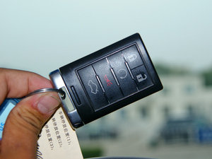 2010款3.0L 豪华版 车钥匙