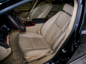 2010款3.0L 豪华版 主驾驶座椅