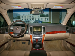 2010款3.0L 豪华版 内饰全景