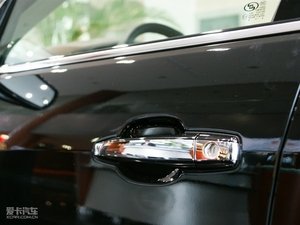 2010款3.0L 精英版 主驾门拉手