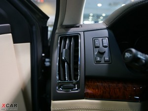 2010款3.6L 运动版 中控区