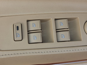 20112.0T A {܇ƅ^(q)	