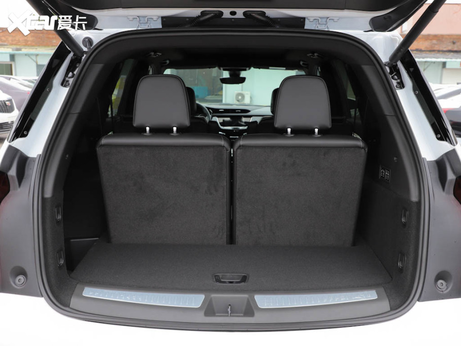 2025��P������XT6 2.0T ���������A���������