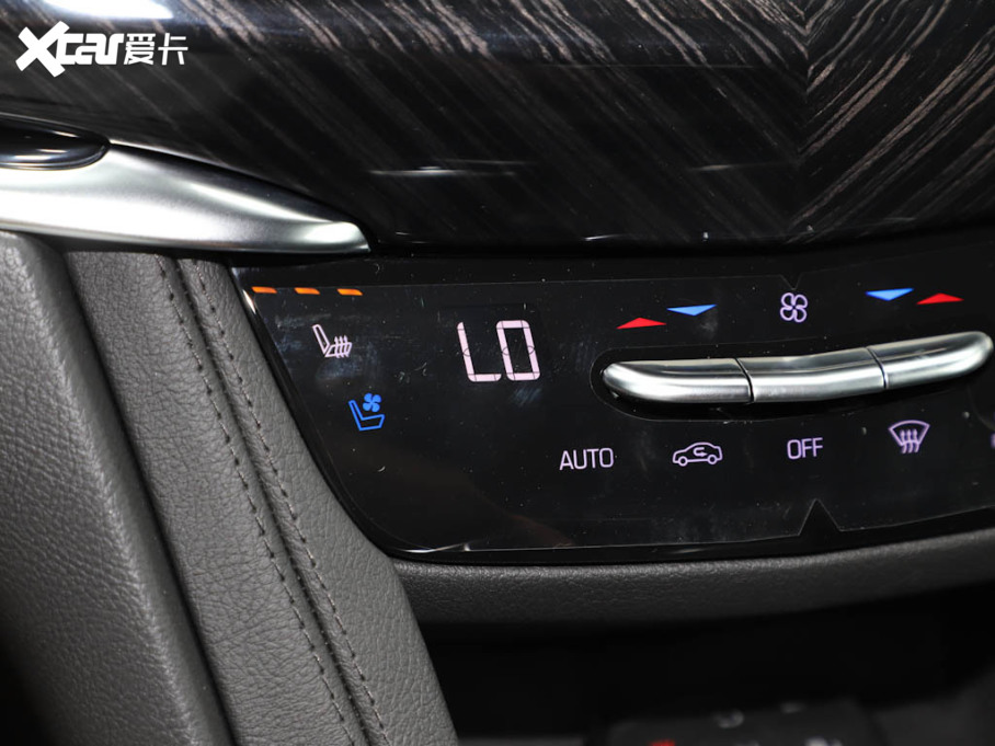 2025��P������XT6 2.0T ���������A���������