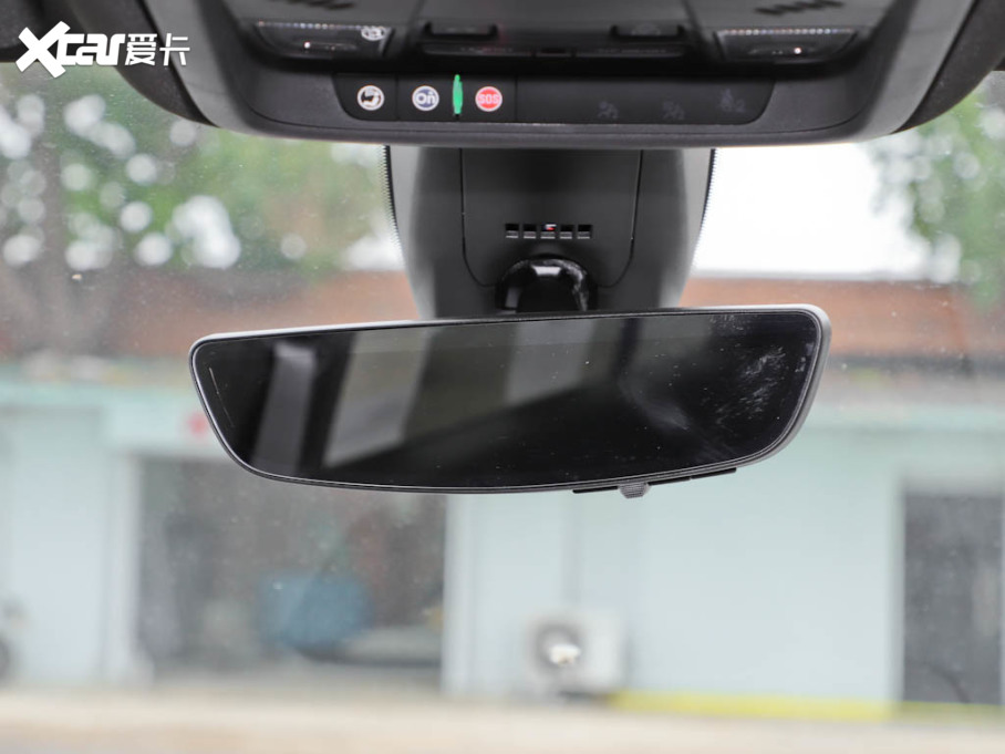 2025��P������XT6 2.0T ���������A���������