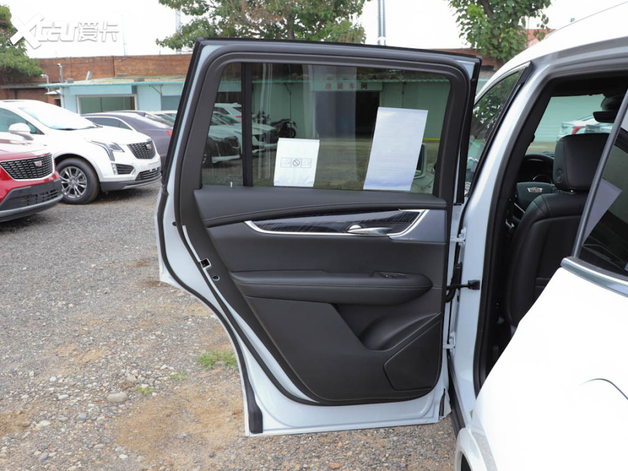 2025��P������XT6 2.0T ���������A���������