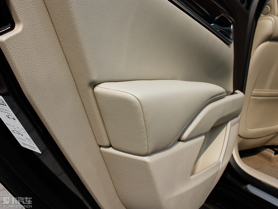 2013��P������XTS 28T ��Ӣ��