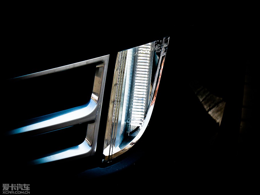 2013��P������XTS 28T ��Ӣ��