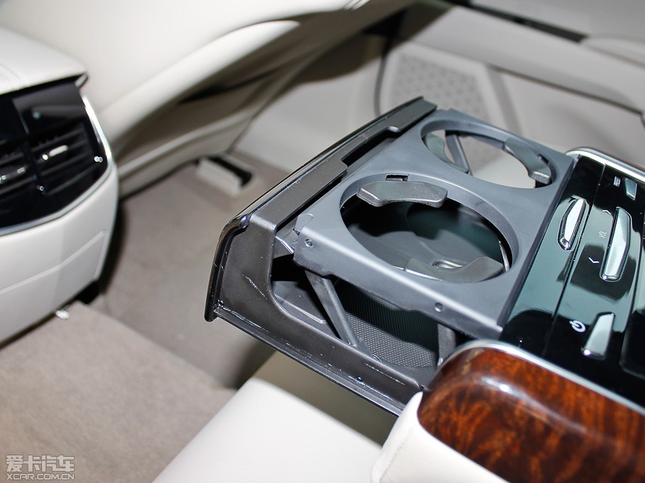 2013��P������XTS 28T ��Ӣ��