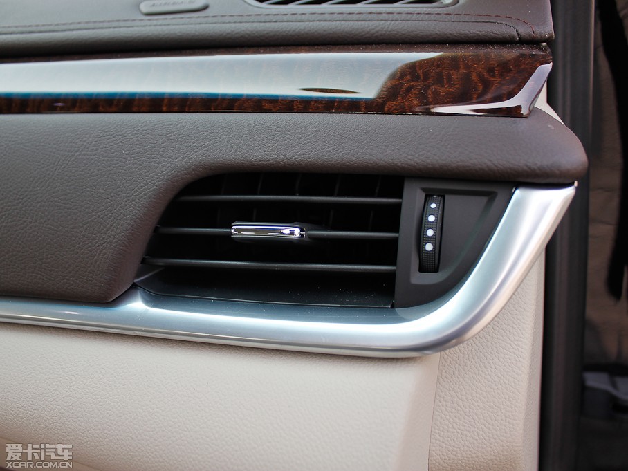 2013��P������XTS 28T ��Ӣ��