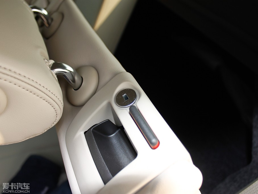 2013��P������XTS 28T ��Ӣ��