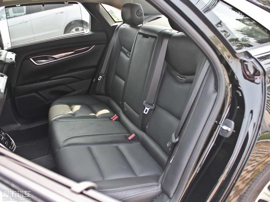 2013��P������XTS 28T ���A��