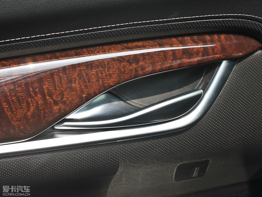 2013��P������XTS 28T ���A��