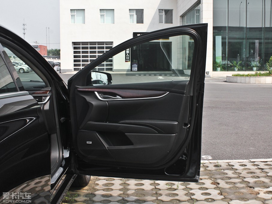 2013��P������XTS 28T ���A��