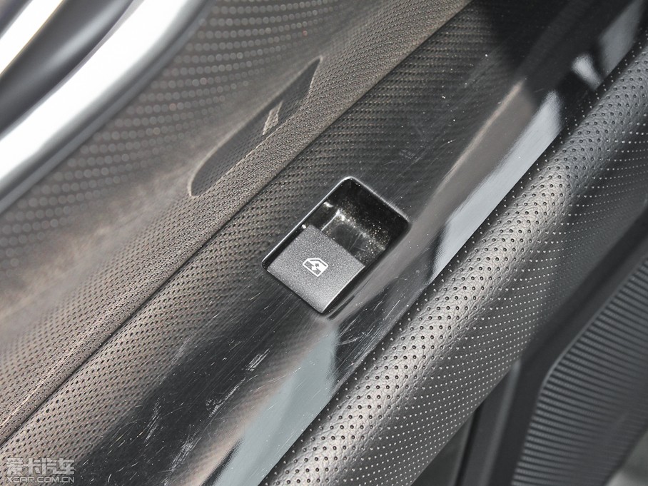 2013��P������XTS 28T ���A��