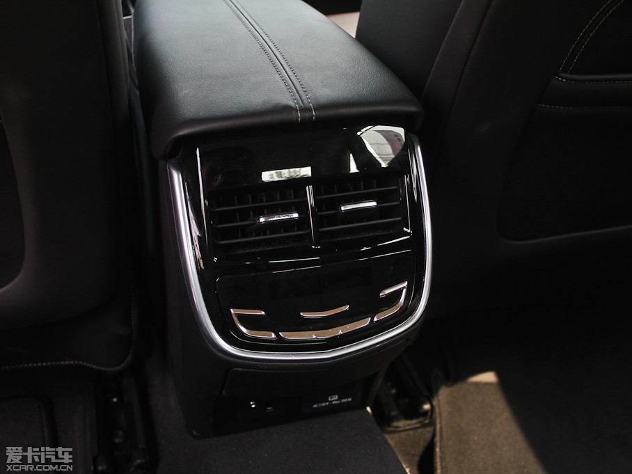 2013��P������XTS 28T ���A��