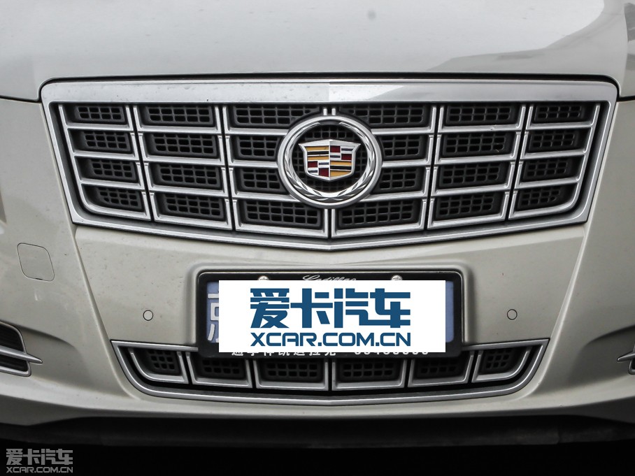 2013��P������XTS 28T �I�Ȱ�