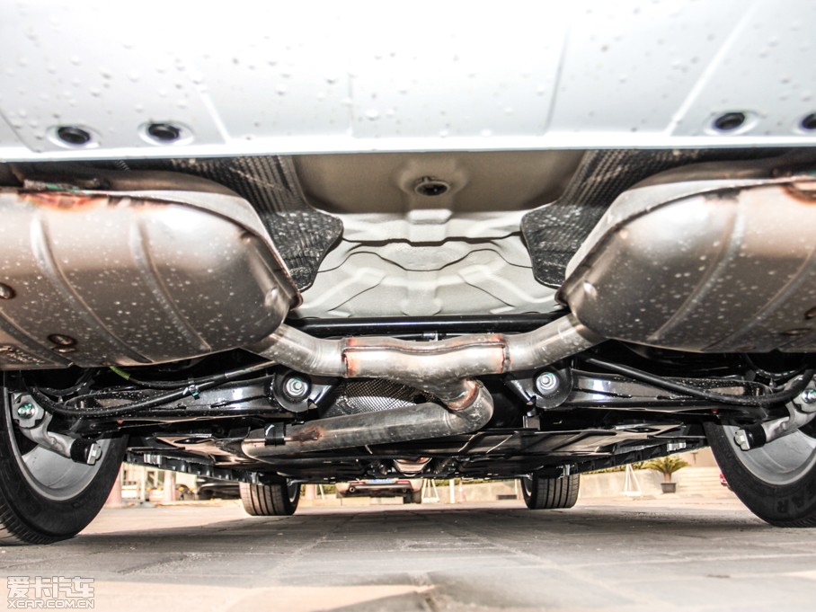 2013��P������XTS 28T ���m��