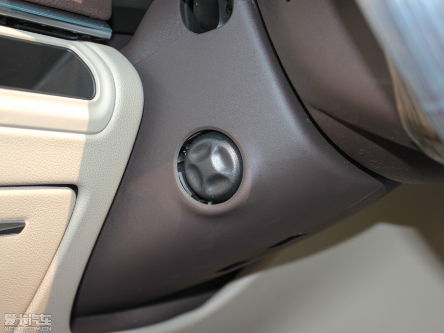 2013��P������XTS 28T ���m��