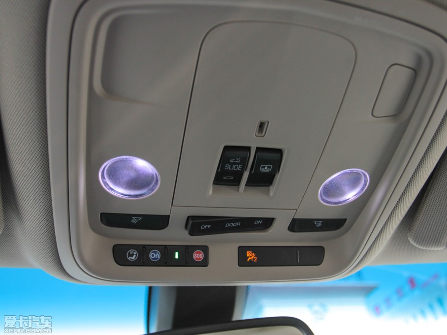 2013��P������XTS 28T ���m��