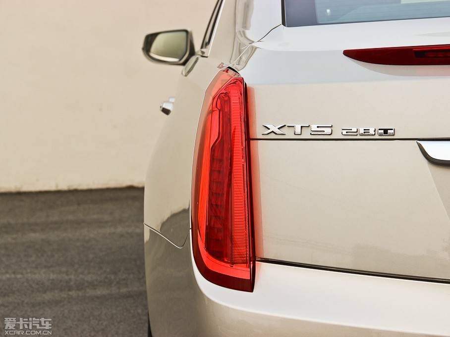 2014��P������XTS 28T ���A��