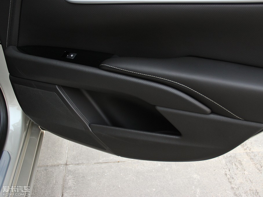 2014��P������XTS 28T ���A��