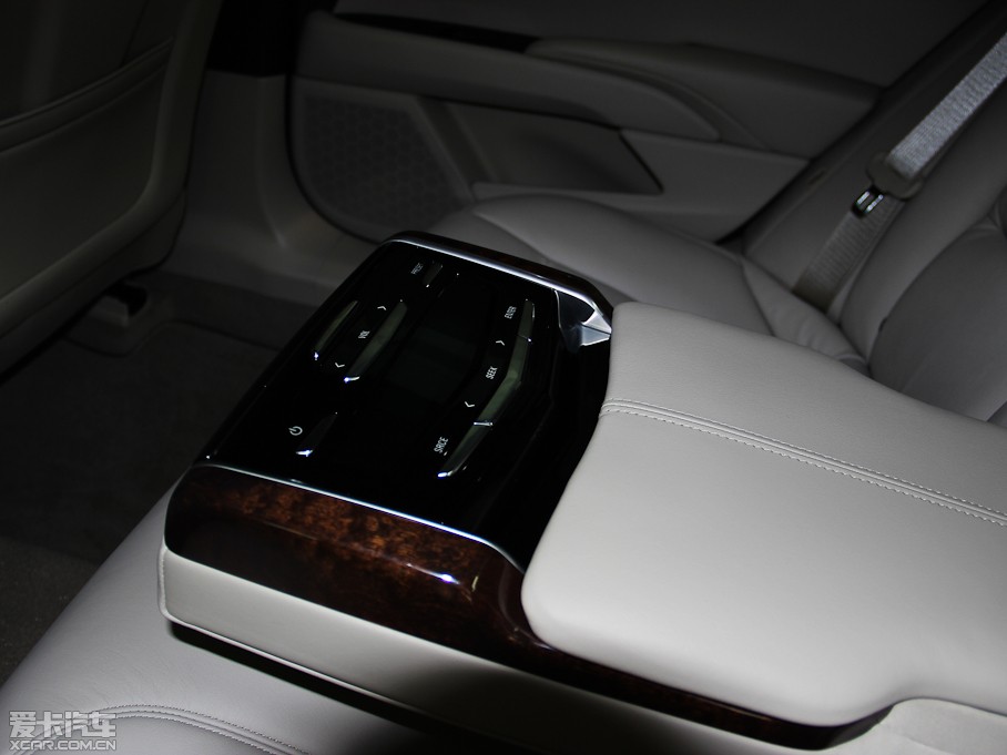 2014��P������XTS 28T ��Ӣ��