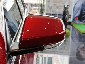 2014款28T 领先型 D3运动设计版 后视镜