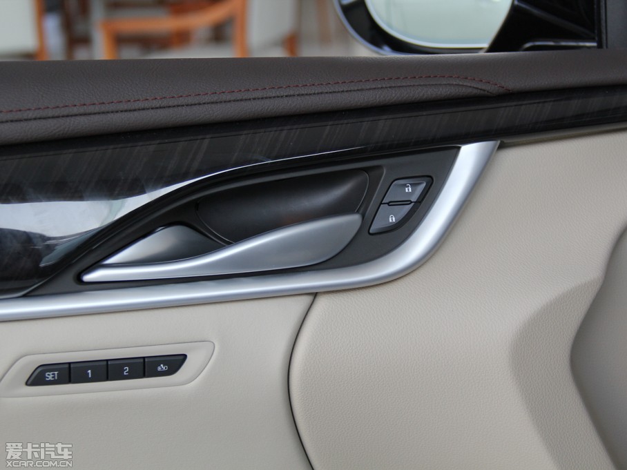 2015��P������XTS 28T �K���