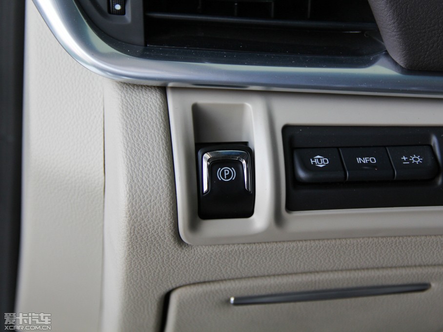 2015��P������XTS 28T �K���