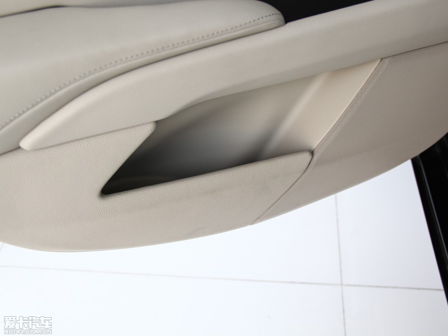 2015��P������XTS 28T �K���