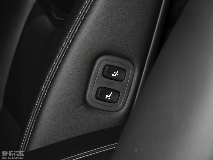 2015��P������XTS 28T ���A��