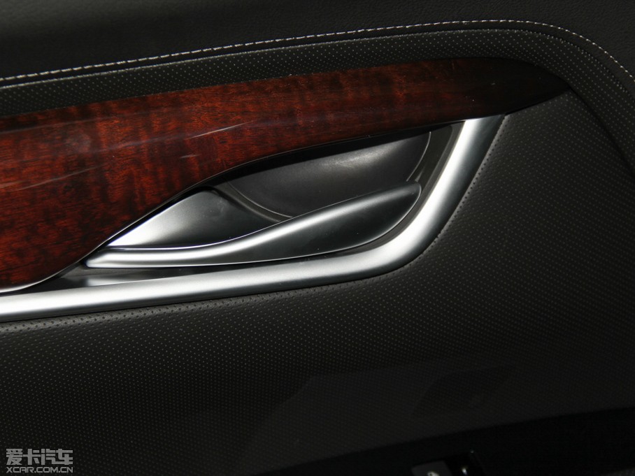 2015��P������XTS 28T ���A��