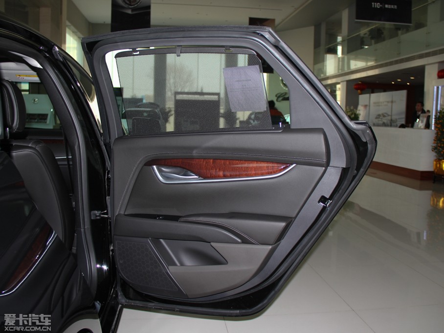 2015��P������XTS 28T ���A��