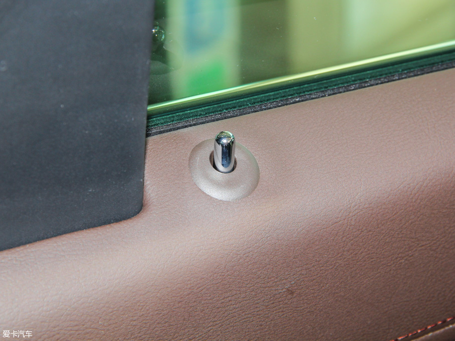 2015��P������XTS 28T ���m��