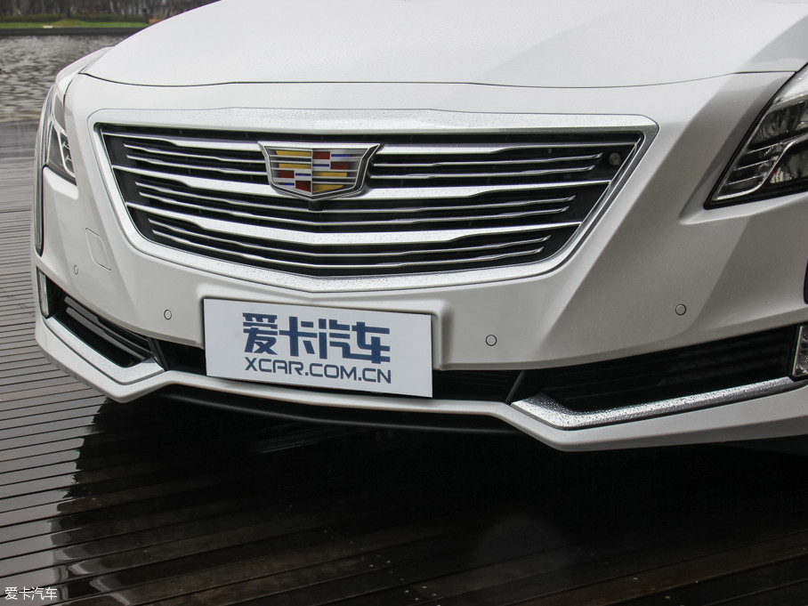 2015127գȫ콢͹CT6зۡ³ڷֱ2.0T/3.0TƳ8͡