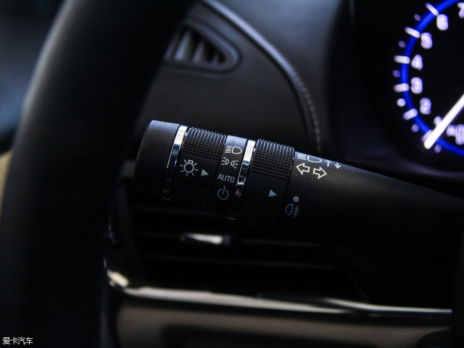 2016PATS-L 28T I(lng)