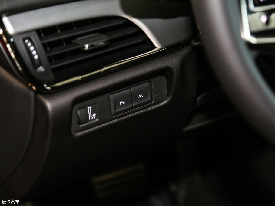 2017��P������ATS-L 28T ���A��