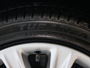 2017款28T 技术型 轮胎尺寸