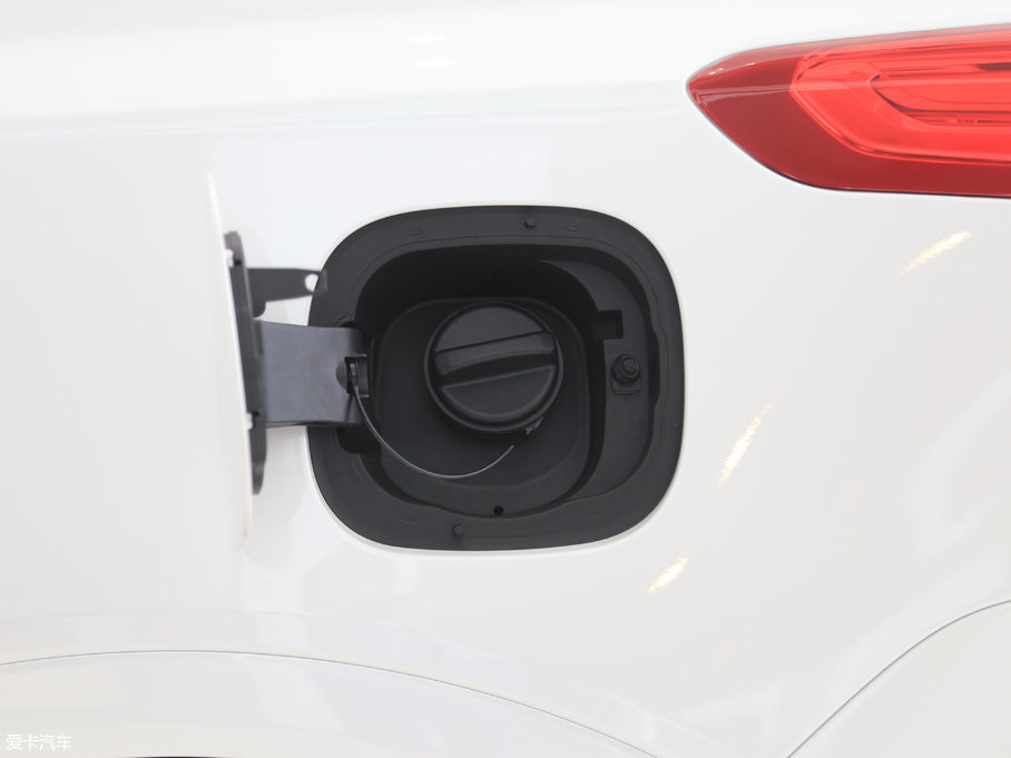 2017PXT5 c 28T 򌼼g