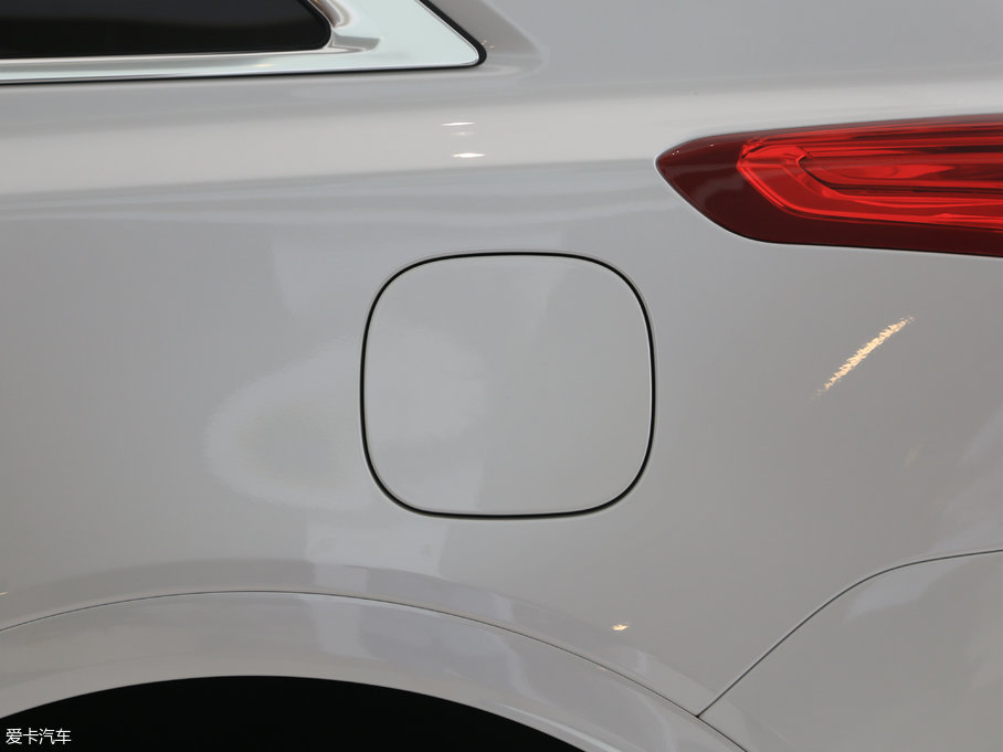 2017PXT5 c 28T 򌼼g