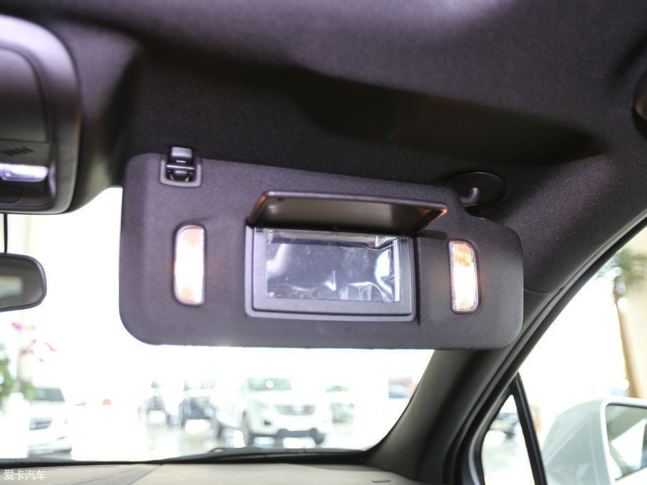 2017PXT5 c 28T 򌼼g