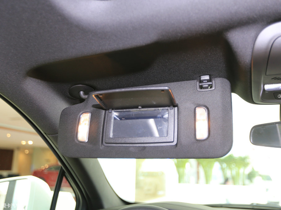 2017PXT5 c 28T 򌼼g