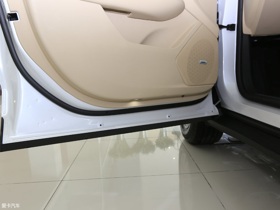 2017PXT5 c 28T 򌼼g