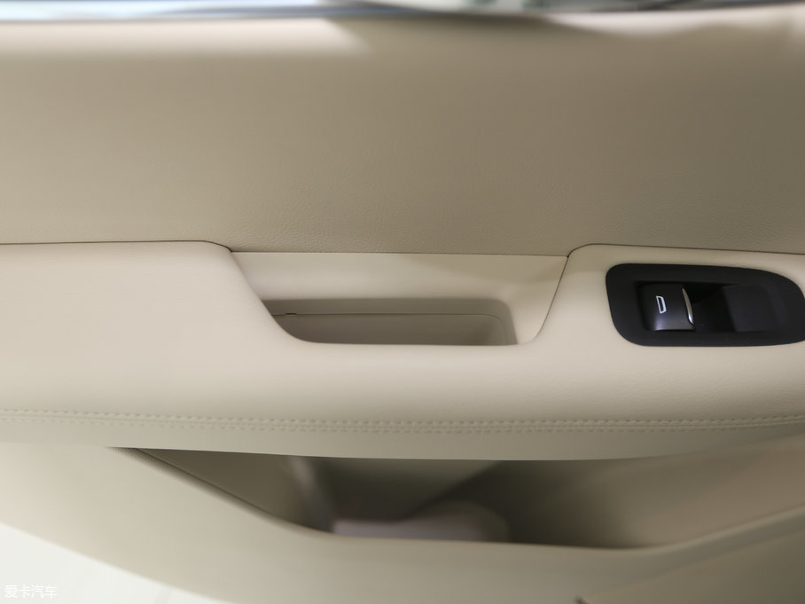 2017PXT5 c 28T (q)g(sh)