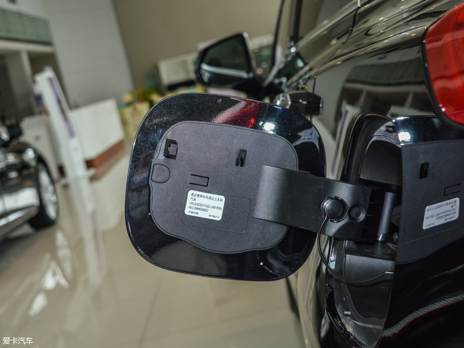 2017PXT5 c 28T (q)g(sh)