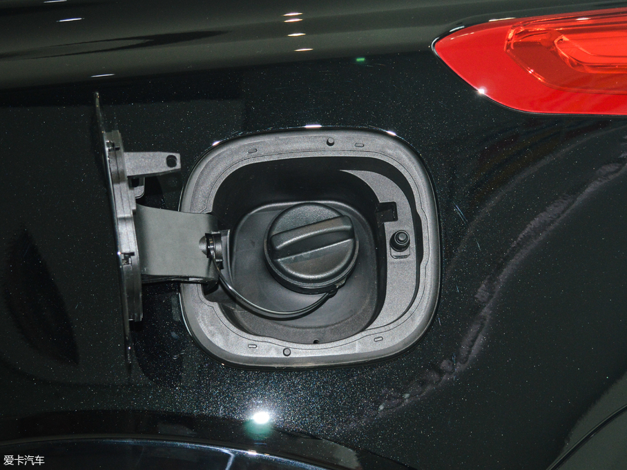 2017PXT5 c 28T 򌼼g